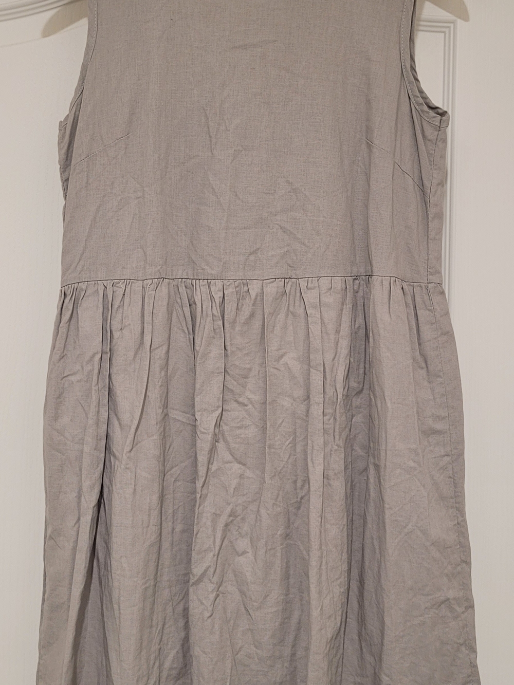 Aiyibaby girl's large lined gry dress